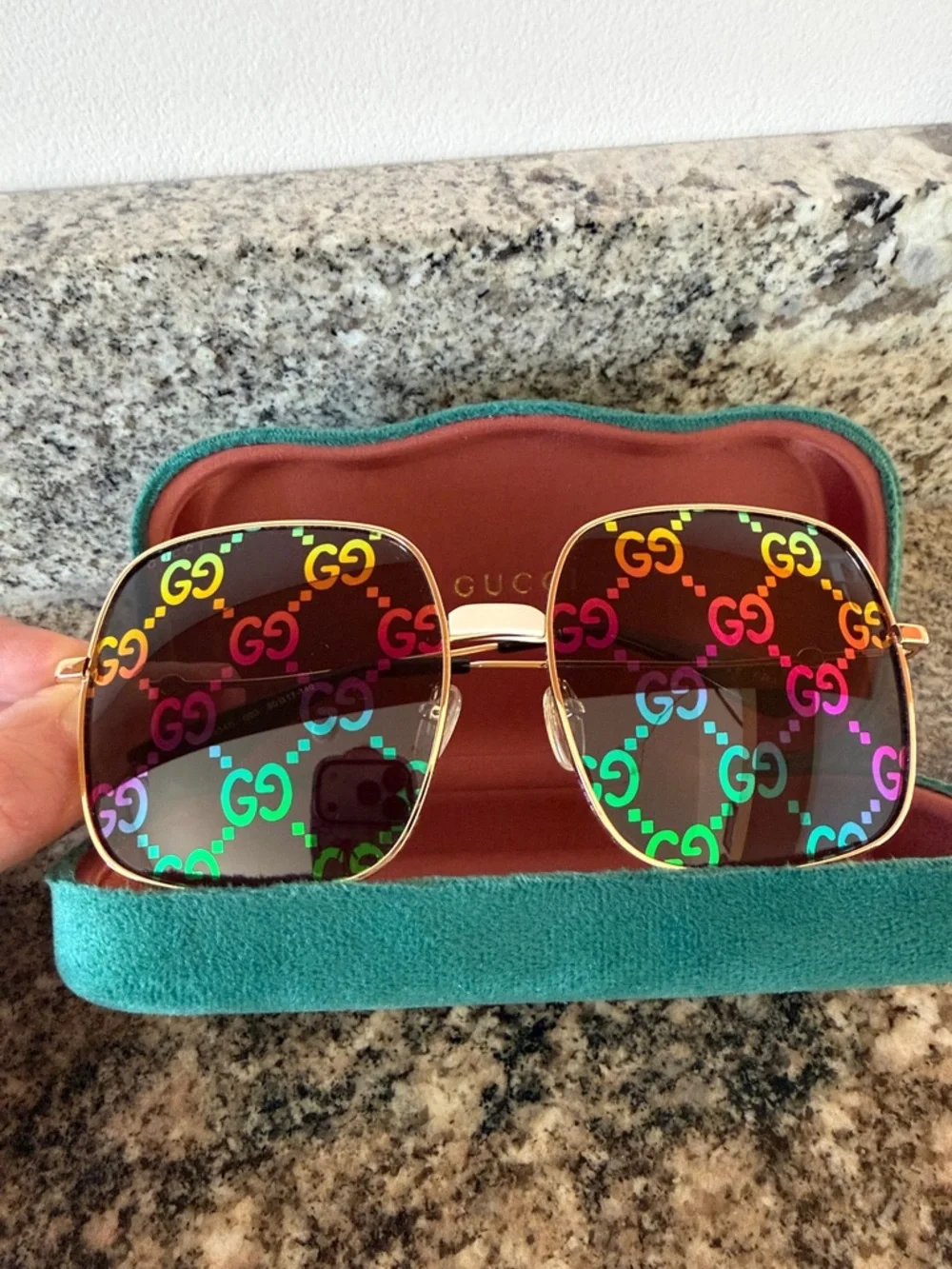 Gucci Multicolor GG Logo Square Sunglasses - Picture 4 of 14
